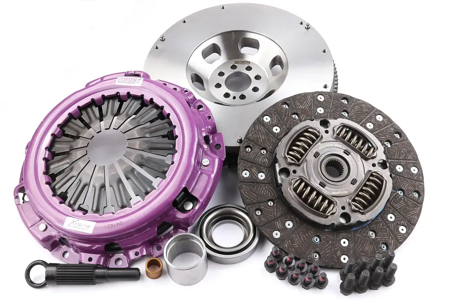 Nissan Z sprung organic clutch upgrade kit KNI25530-1A with pressure plate, flywheel, and organic friction disc for 620 Nm torque capacity